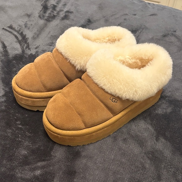 UGG Tan and Cream Shearling Slippers - Picture 1 of 4